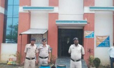 महुआ शराब संग आरोपी गिरफ्तार