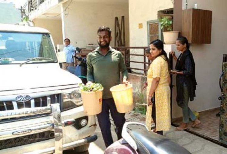 सूखा और गीला कचरा अलग - अलग लेने का कार्य शुरू