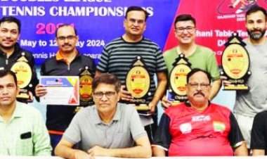 स्व. विद्याचरण शुक्ल स्मृति अंतर संस्थान टेबल टेनिस स्पर्धा में शैलेष-निशांत युगल विजेता बने