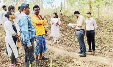 अंतिम व्यक्ति तक पहुंचाएं लाभ- कलेक्टर