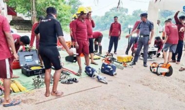 बाढ़ आपदा से बचाव के लिए मॉकड्रिल