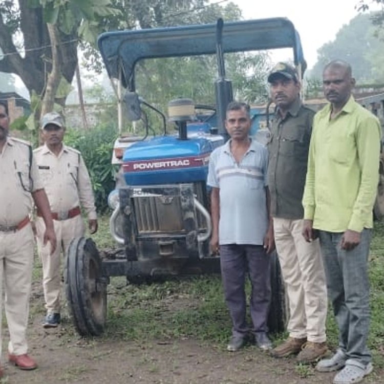 अवैध रेत परिवहन मामले में कार्रवाई:धमोखर परिक्षेत्र में ट्रैक्टर ट्राली जब्त, ड्राइवर गिरफ्तार