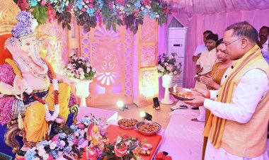 मुख्यमंत्री निवास में बप्पा का स्वागत