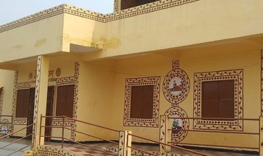 जयस की मांग:बोमलियापाट में तैयार उप स्वास्थ्य शुरू कर डॉक्टरों की व्यवस्था करें, आसामाजिक तत्व पहुंचा रहे नुकसान