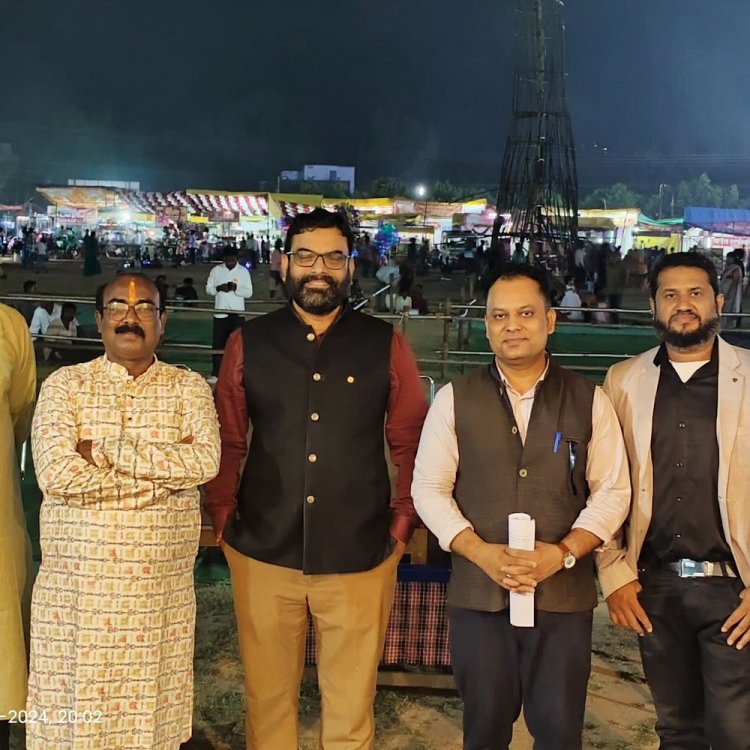 सारेगामा ग्रुप के कलाकारों ने नेहरू स्टेडियम पर दी प्रस्तुति:देर रात तक चला आयोजन, 12 अक्टूबर तक यहां विभिन्न कार्यक्रम होंगे