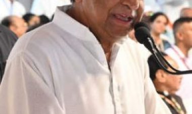 मप्र में खाद का संकट और सरकार इवेंट व चुनाव में व्यस्त : कमलनाथ