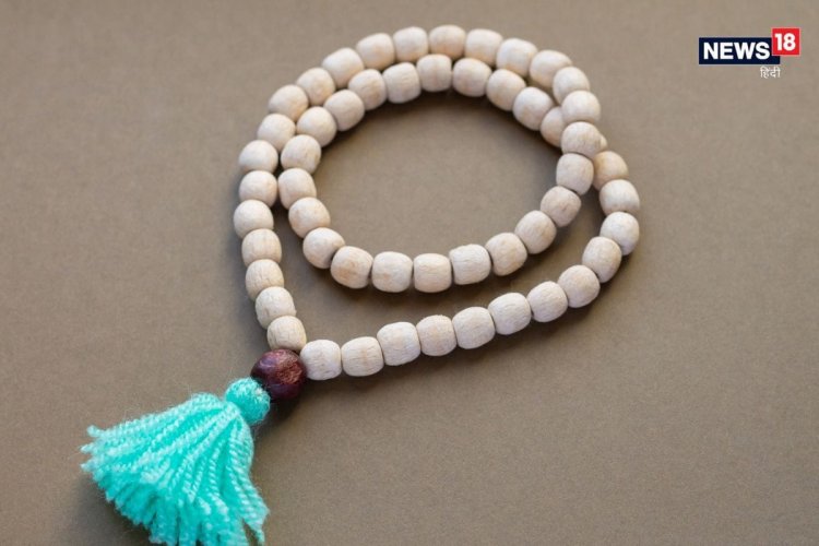 क्या है वैजयंती माला, लड्डू गोपाल को पहनाने के हैं अनेक फायदे, रह जाएंगे हैरान