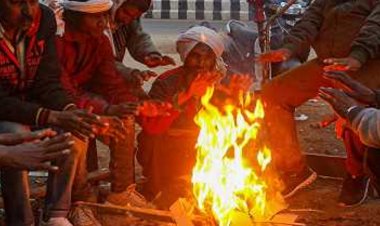 छिंदवाड़ा में कड़कड़ाती ठंड का दौर जारी:ग्रामीण क्षेत्रों में 3.7 डिग्री तक लुढ़का तापमान, शहरी क्षेत्र में 6.9 रहा टेम्प्रेचर