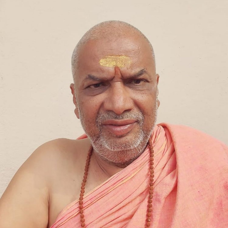 शंकराचार्य मठ इंदौर में प्रवचन:जो स्वयं को जान लेता है, वही परमात्मा को जान सकता है- डॉ. गिरीशानंदजी महाराज