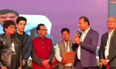 उज्जैन में 25 घंटे का हास्य कवि सम्मेलन:300 से ज्यादा कवियों ने बनाया विश्व रिकॉर्ड; एक्टर तुषार कपूर रहे मुख्य आकर्षण