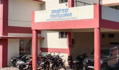 धार में 'अपार' आईडी निर्माण की प्रक्रिया धीमी:4 लाख से ज्यादा का टारगेट, 1.32लाख ही बन पाई; आधार में गलतियां मुख्य वजह