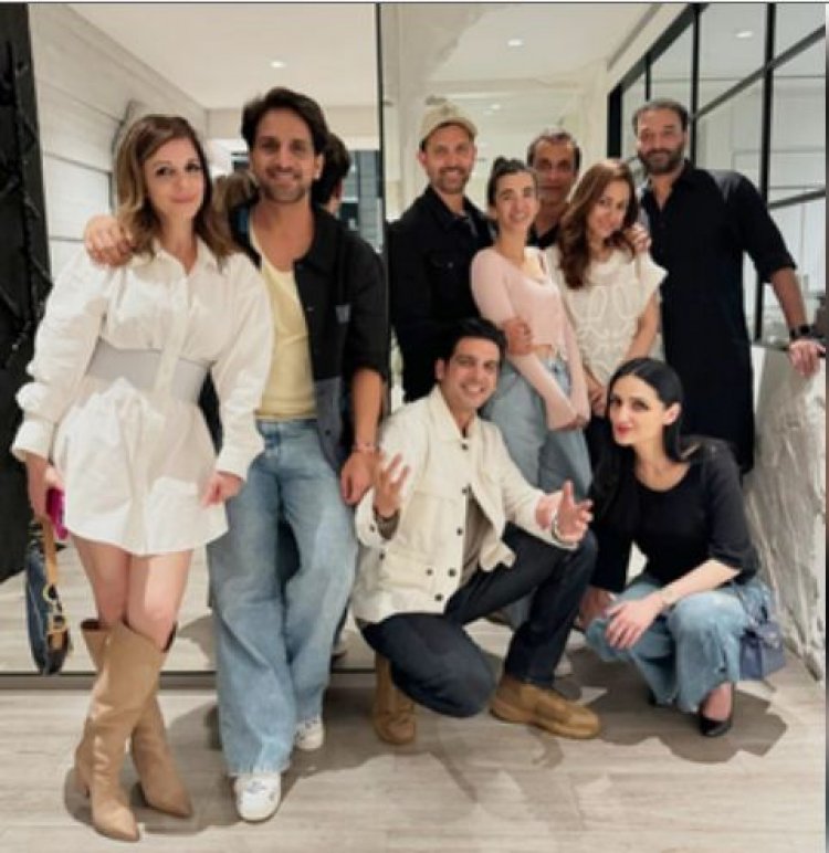 ऋतिक रोशन ने सुजैन खान-सबा के साथ मनाया जन्मदिन का जश्न