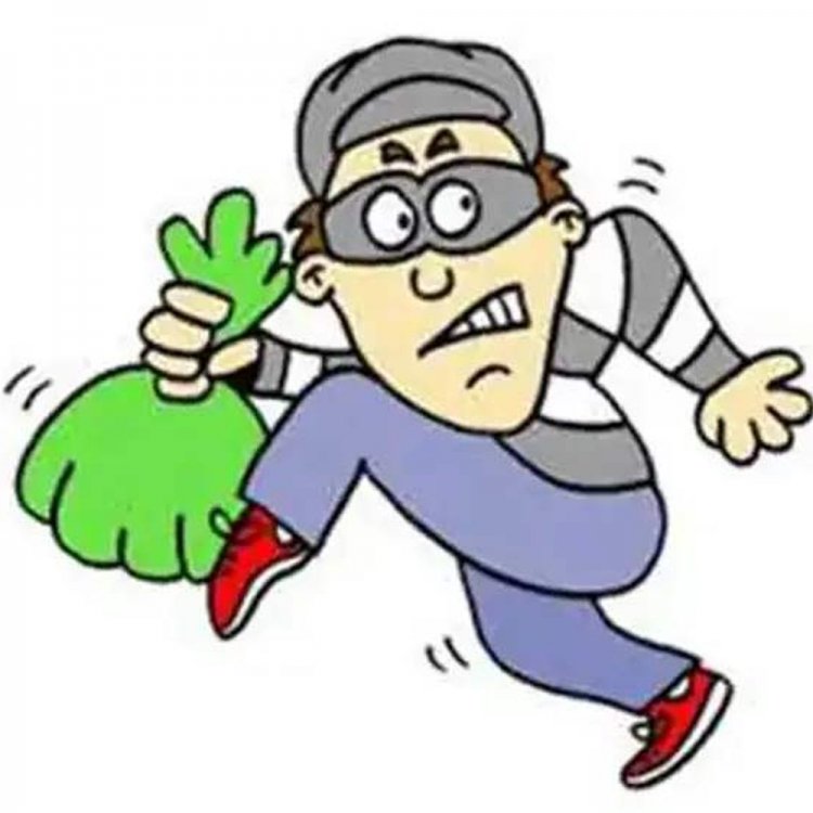 इंदौर में ड्राइवर ने की महिला जज के यहां चोरी:एरोड्रम में रिटायर्ड महिला टीआई, लसूडिया में कंसल्टेंट और खजराना में लोहा व्यापारी के यहां भी घुसे चोर