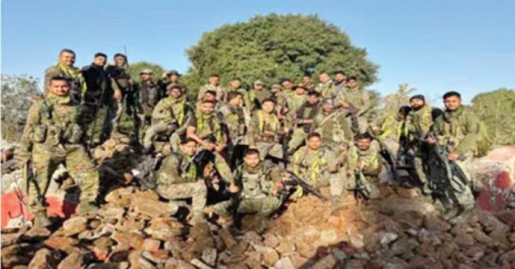 मांद में घुसकर जवानों ने ध्वस्त किया नक्सल स्मारक