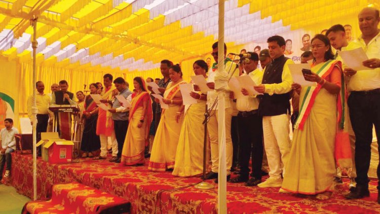 बचेली पालिका के नवनिर्वाचित अध्यक्ष व पार्षदों ने ली शपथ