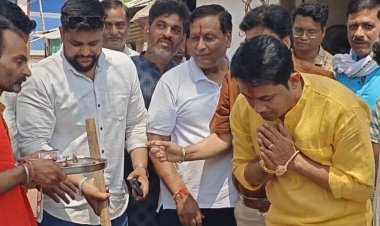 विधायक अभिजीत का चाचा संजय शाह पर आरोप:बोले- पतंग परिवार को बुरा लगा, इसलिए भाजपा पार्षद धरने पर बैठे