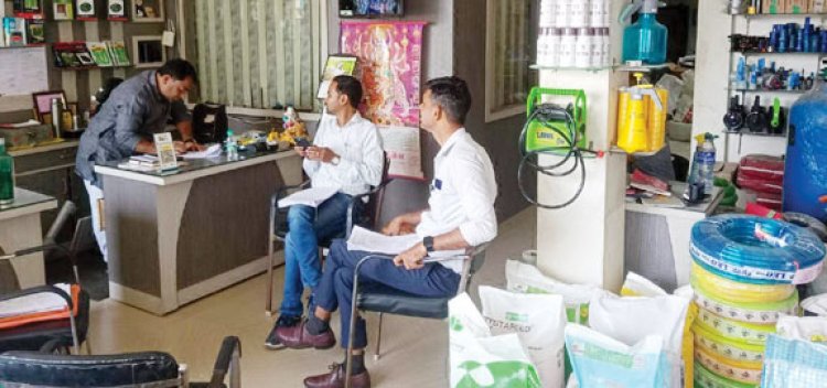 नियमों का उल्लंघन करने वाले खाद, बीज व कीटनाशी दवा व्यवसायियों पर कार्रवाई