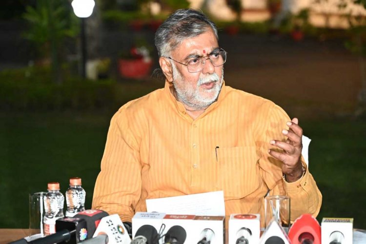 जल संरक्षण एवं संवर्धन के लिए ‘आर्ट ऑफ लिविंग’ और मध्यप्रदेश राज्य रोजगार गारंटी परिषद के बीच समझौता ज्ञापन (एमओयू) पर हस्ताक्षर