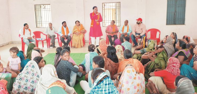 महापौर ने सुनी वार्डवासियों की समस्याएं