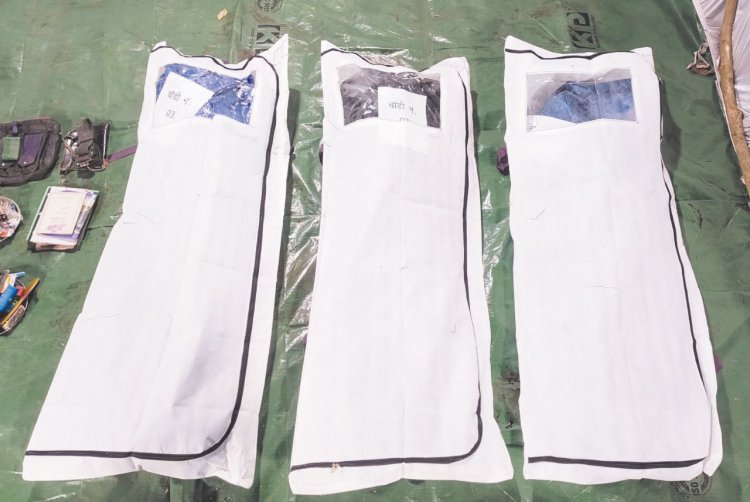 मुठभेड़ में मारे गए तीन नक्सलियों पर था 7 लाख का ईनाम, हुई शिनाख्त