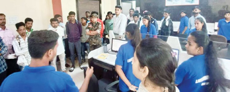 नक्सल पीडि़त परिवारों को प्रशिक्षण