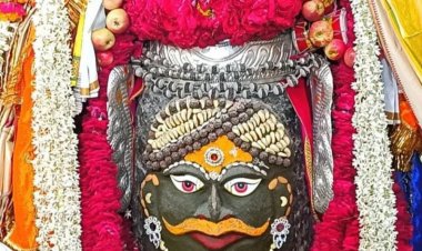 गैविनाथ धाम का खंडित शिवलिंग:औरंगजेब ने तोड़ने की कोशिश की, आज भी होती है पूजा; पहली बार जलधारी से हो रहा अभिषेक