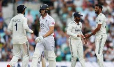 भारत-इंग्लैंड टेस्ट: क्रिस वोक्स बल्लेबाज़ी करने उतरेंगे या नहीं, रूट ने क्या कहा?