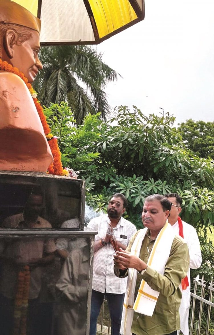 मिश्र की मनाई गई 127वीं जयंती