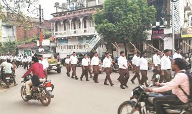 नंदई चौक में पथ संचलन