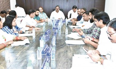 महापौर परिषद की बैठक, विभिन्न कार्यों को दी मंजूरी