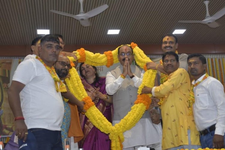 रायपुर : उप मुख्यमंत्री  अरुण साव ने लोरमी के भव्य मानस मंच के जीर्णोद्धार कार्य का किया लोकार्पण