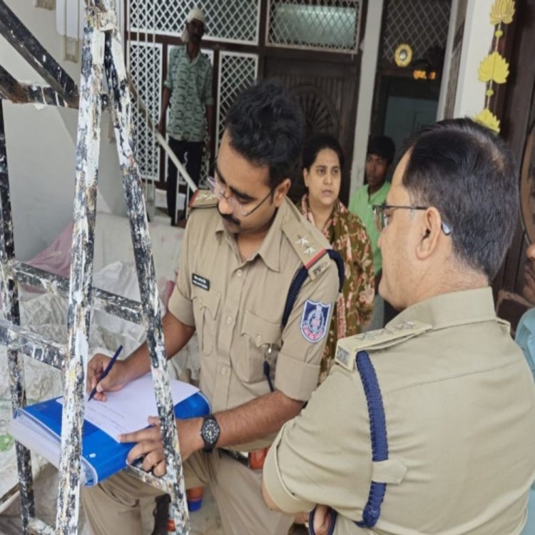 ग्वालियर में पूर्व कांग्रेस-भाजपा नेता सुरेंद्र तोमर के घर दबिश:नहीं मिला तोमर, हरियाणा का रणदीप मलिक निकला अवैध शराब फैक्ट्री का मास्टरमाइंड