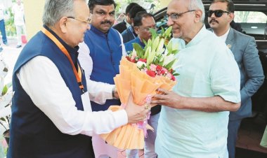 उपराष्ट्रपति का हेलीपैड में भावमय स्वागत