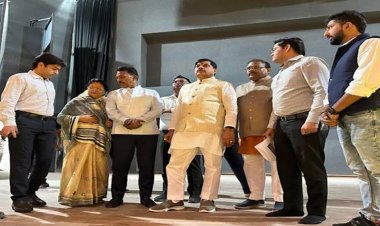 मुख्यमंत्री डॉ. यादव ने ऐतिहासिक और धार्मिक धरोहर गोपाल मंदिर का किया औचक निरीक्षण