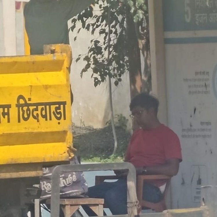 छिंदवाड़ा नगर निगम स्वास्थ्य विभाग में डीजल में गड़बड़ी:वाहन प्रभारी ने भतीजे को अघोषित प्रभारी और ड्राइवर को मैनेजर बनाया