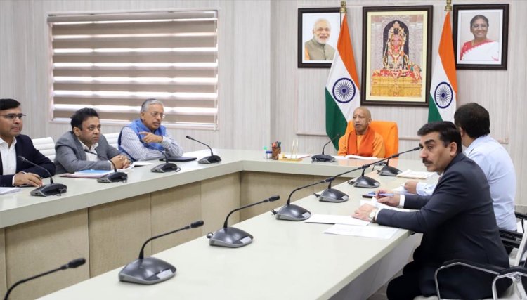 मुख्यमंत्री ने मेरठ, कानपुर और मथुरा-वृंदावन की विकास कार्ययोजना की समीक्षा की