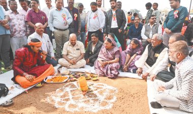 संभाग के इकलौते श्रमजीवी पत्रकार भवन का प्रतापपुर में लोकार्पण
