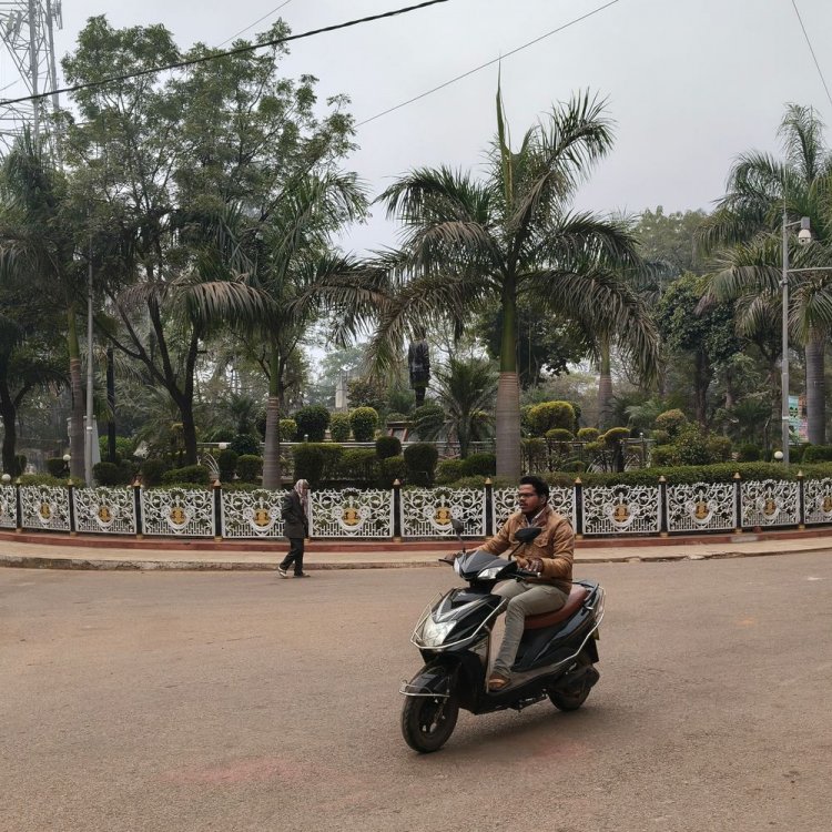 शिवपुरी में नर्सरी से 8वीं तक 2 दिन की छुट्टी:पारा 5 डिग्री पहुंचा, शीतलहर के बीच शिक्षकों को आना होगा स्कूल