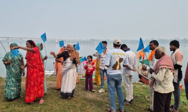 मेधा पाटकर के नेतृत्व में नर्मदा बचाओ आंदोलन का प्रदर्शन:मछुआरों के अधिकारों को लेकर नाव रैली; सरकार से की 10 मांगें